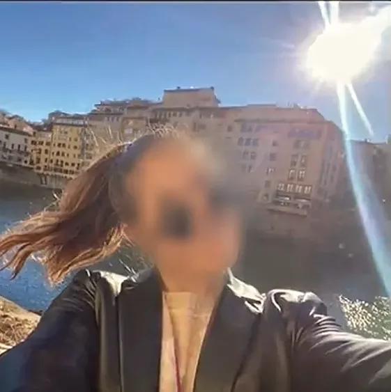 Diana, 27