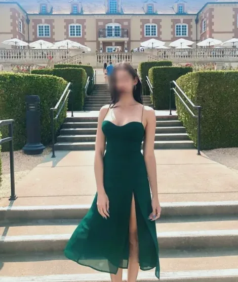 Josephine, 32