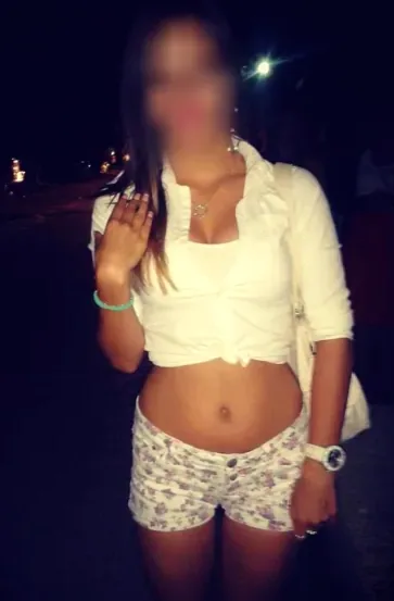 Leyla, 27