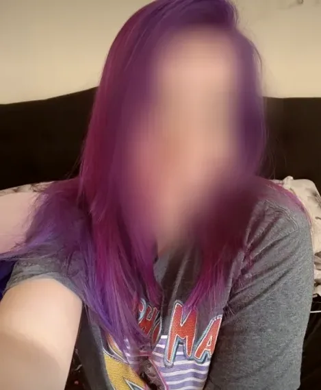 Selina, 32